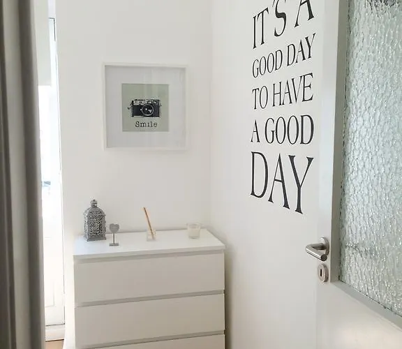 Apartment Bairro Alto - Bica 3 *