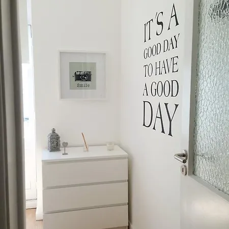 Apartment Bairro Alto - Bica 3 *