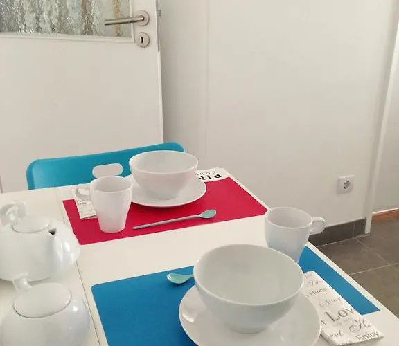 Bairro Alto - Bica 3 * Лиссабон