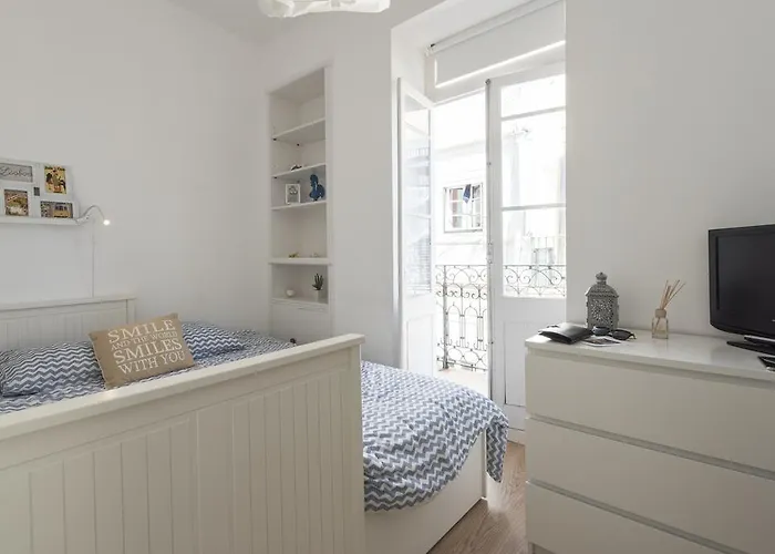 Bairro Alto - Bica 3 Лиссабон